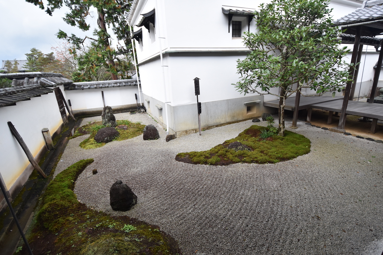 南禅寺の枯山水庭園09