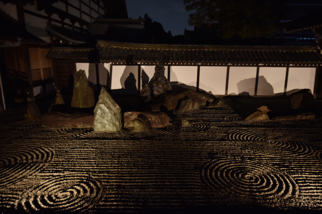 東福寺の枯山水庭園09