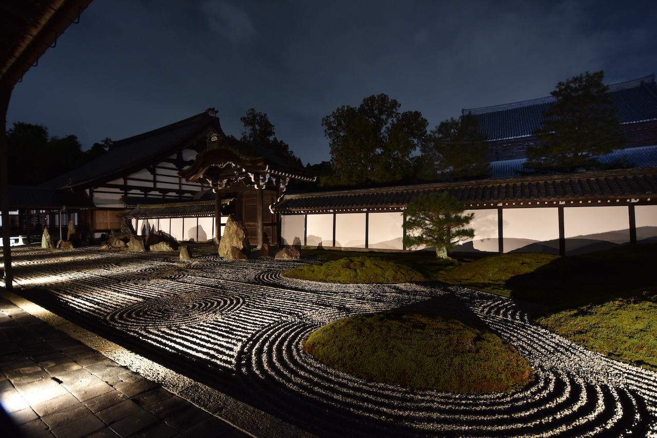 東福寺の枯山水庭園